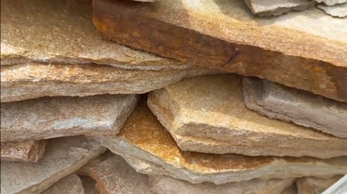 Плитняк златолит жёлтый золотистый для отмостки купить в Электростали