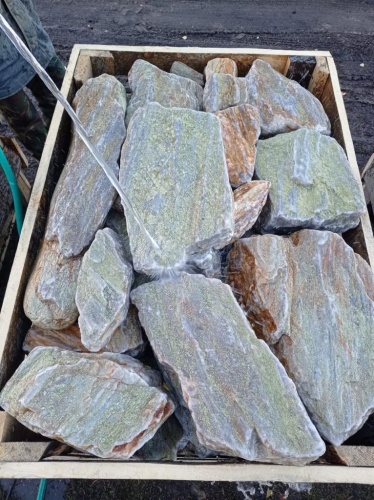 Златолит жёлтый, жёлто-зелёный глыбки и валуны для ланшафтного дизайна купить в Электростали