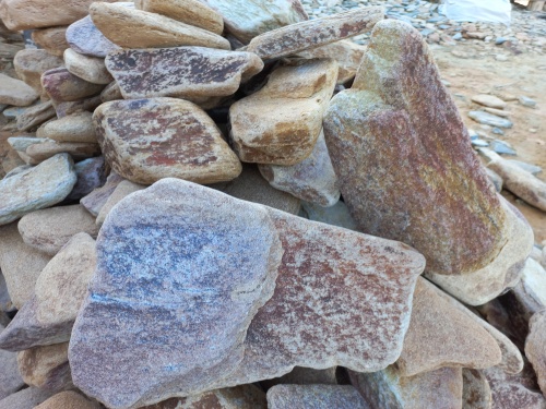 Златолит жёлтый, жёлто-зелёный глыбки и валуны для ланшафтного дизайна купить в Электростали