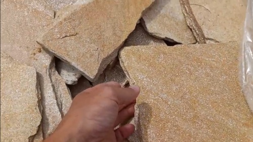 Плитняк златолит жёлтый золотистый для отмостки купить в Электростали