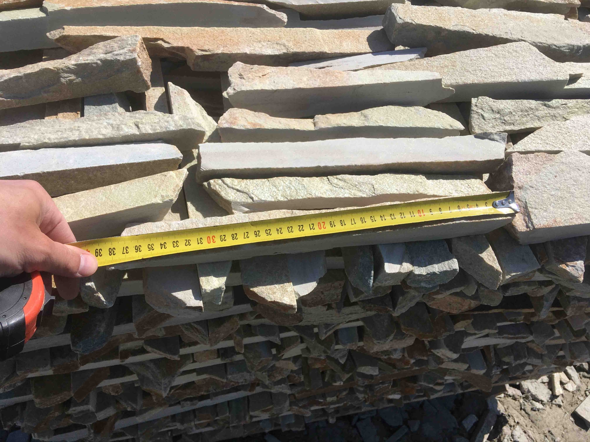 Горбушка златолит золотистый для облицовки купить в Электростали