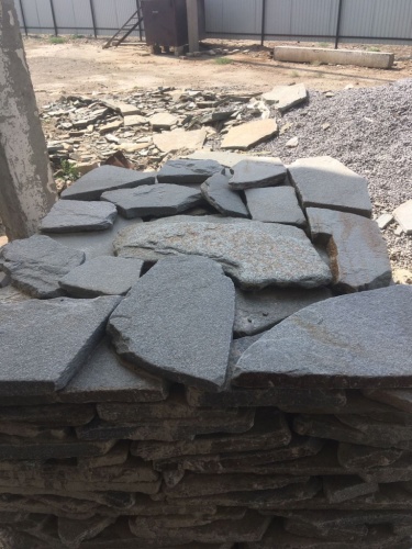 Златолит серебристый галтованный для лестниц купить в Электростали